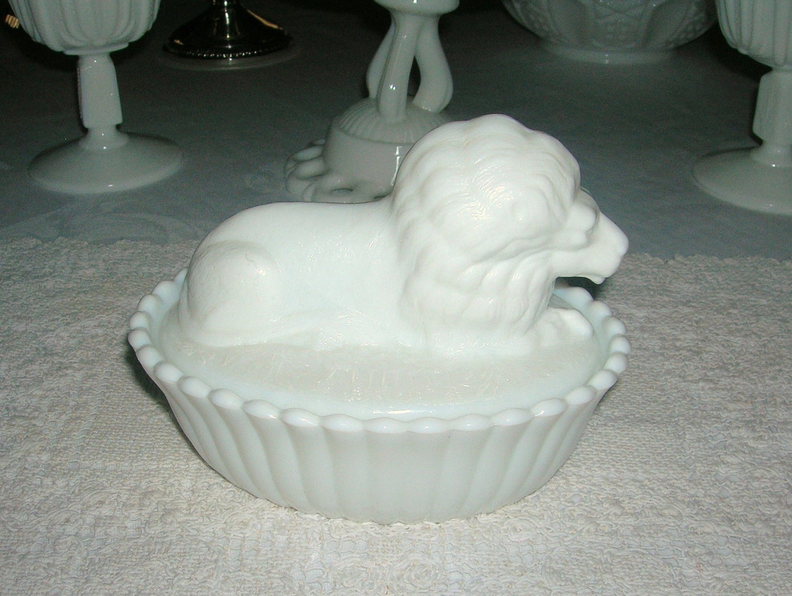 Vintage Westmoreland Milk Glass Lion Covered Dish Candy Box Etsy