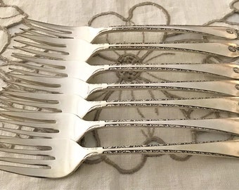 7 Vintage Wm Rogers Silverplate Salad Cake Dessert Forks Exquiste Pattern Circa 1940