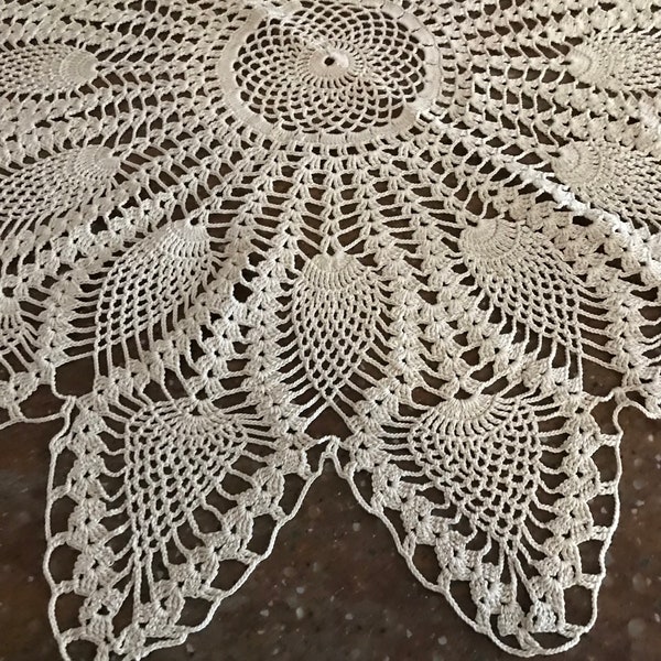 Vintage Ecru Hand Chrocheted Table Top Doily Pineapple Design