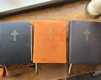 Biblia de Ginebra 1560, encuadernada a mano en piel auténtica, nueva encuadernación disponible en varios colores.