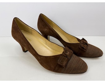 Vintage Rangoni Brown Suede Kitten Heel Pumps Made in Italy Womens Size 8 B