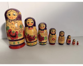 Nesting Doll Set of 8 Wood Floral Russian Nesting Stacking Matryoshka Dolls