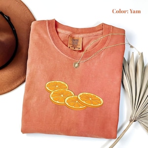 Comfort Colors Orange Slice Shirt, Retro Orange Graphic Shirt, Gift For Fruit Lover , Aesthetic Fruit Shirt, Gardener Farmer’s Tee.
