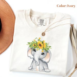 Comfort Colors Elephant T-Shirt, Retro Elephant Shirt, Animal Lover Tee, Nature Unisex Adult Shirt, Gift For Nature Lover.