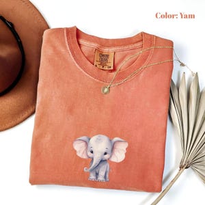 Comfort Colors Baby Elephant T-Shirt, Retro Elephant Shirt, Animal Lover Tee, Nature Unisex Adult Shirt, Gift For Nature Lover.