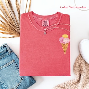 Komfort Farben Eistüte Shirt, Eis Shirt, süßes Aquarell Eis T-Shirt, Dessert Shirt, Geburtstag Shirt, Damen Sommer T-Shirt.