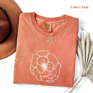 Komfortfarben Minimalistisches Blumen-T-Shirt, Geschenke für Frauen, Blumen-Rundhalsshirt, ästhetische T-Shirts, Blumenhemd für Frauen, Wildblumen-T-Shirt.