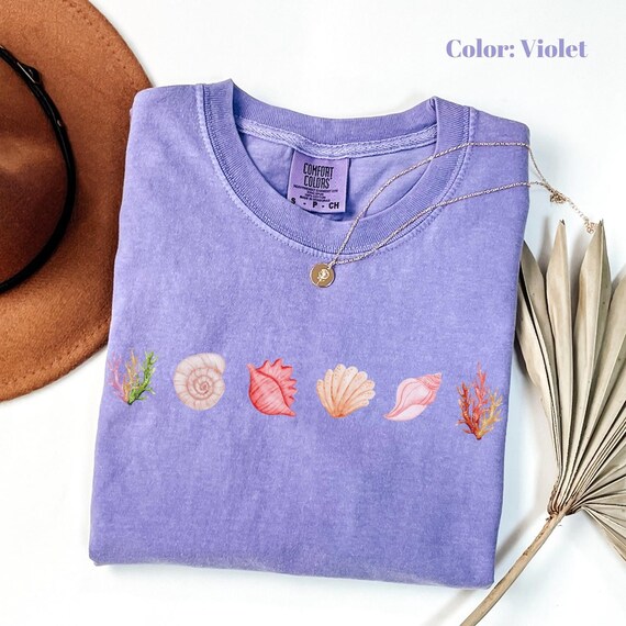 Comfort Colors SeaShell Shirt, Preppy Beach T-Shirt, Gift for Teen Girls, Coastal Aesthetic Tee, Oversized Ocean Lover SeaShell T-Shirt.