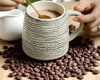 Grande tasse à café japonaise en céramique : design métallique moderne, 500 ml