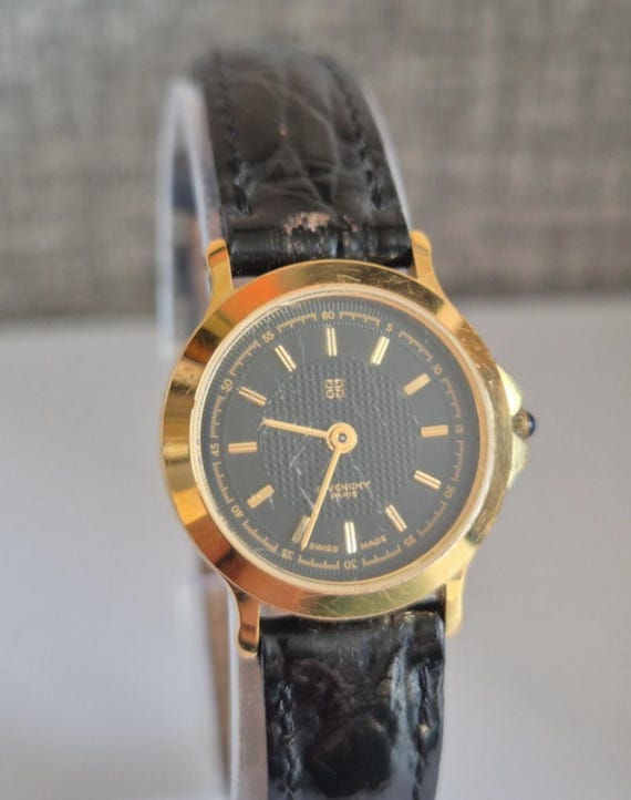 GIVENCHY ゴールド x ブラック 2Pダイヤ クォーツ 腕時計 GIVENCHY