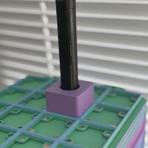 Gridfinity Puffco Pivot Stand