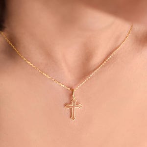 14K Massivgold Kruzifix Halskette - Handgemachter christlicher Schmuck - Sinnvolles Muttertagsgeschenk für Mama oder religiöse Lehrerin