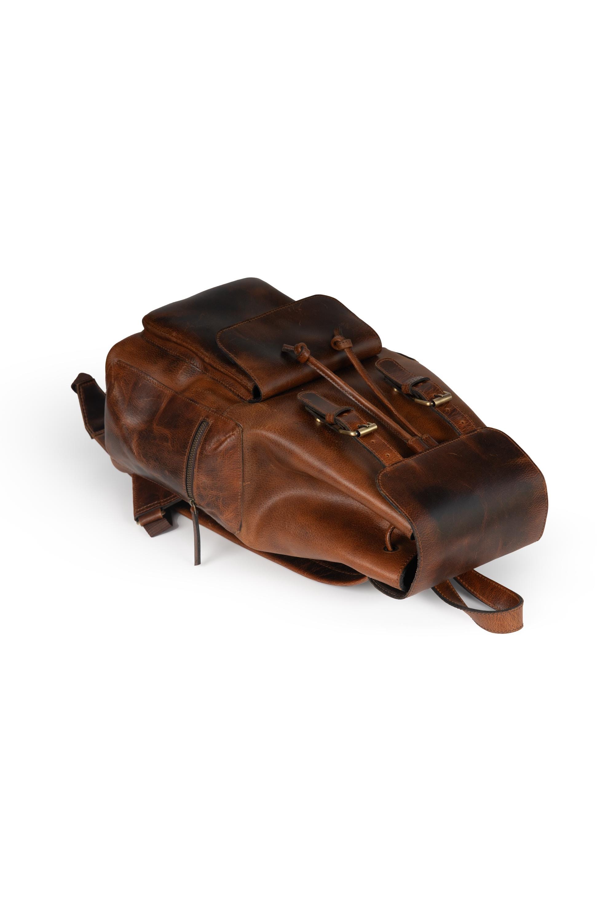 ハンドメイド　ブラウンレザー フラップバックパック ハンドメイド ブラウンレザー フラップバックパック リュックサック