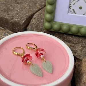 Flower bead earrings