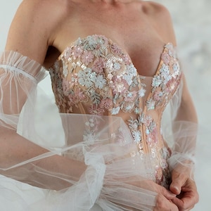 GIORGINA. Blush Bridal Corset / Romantic Floral Embroidered Wedding Corset
