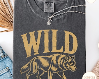 Vintage Wolf Graphic T-Shirt: Comfort Colors Retro Tee