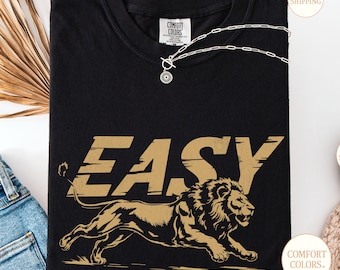 Vintage Lion Graphic Tee: Distressed Retro Comfort Colors Shirt