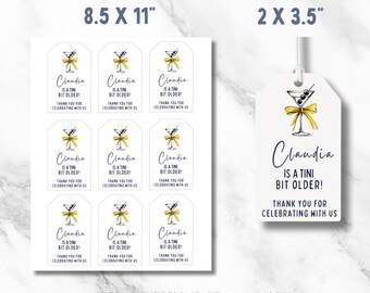 Può includere: Bigliettini regalo bianchi con illustrazione di martini e la scritta "Claudia is a tini bit older! Thank you for celebrating with us." Disponibili in 21,6 x 27,9 cm e 5,1 x 8,9 cm.