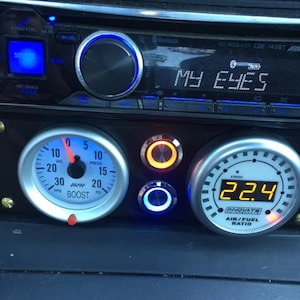 Mazda Miata Gauge Panel: Aftermarket Gauge Mount (1990-2005)