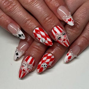 Presse-ongles Arlequin Circus, faux ongles de carnaval rouge et blanc, décoration d'ongles pour jeu de cartes de poker, ongles de visage de clown et de dés