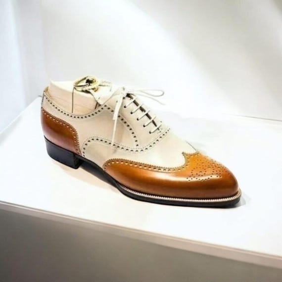 Two-Tone Tan and Cream Leather Wingtip Brogue Oxfords Size 41 New Men main image 2
