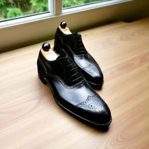 Bespoke New Men&#39;s Hand Made Stylish Two-Tone Black Leather & Black Suede Leather Lace Up Cap Toe Men&#39;s Formal Oxford Brogue Dress Shoes