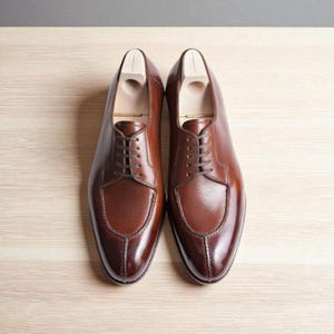 Handmade Brown Grain Leather Oxford Shoes: Men&#39;s Formal Derby