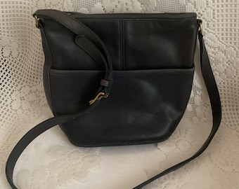 Vintage 1970's Shoulder Bag Crossbody Purse *Coach* Dark Blue Made In United States Registration # 923-0816 SOLD AS IS!!