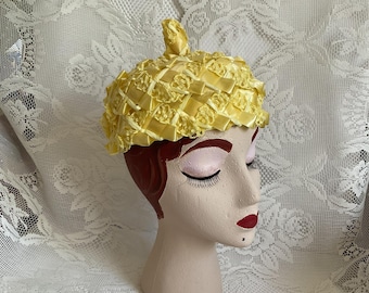 Vintage 1950's 1960's Hat Pillbox Yellow Cellophane Straw No Makers Label Or Tag