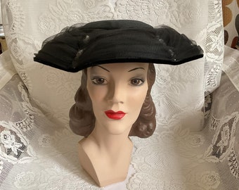 Vintage 1950's Hat Platter Style Black With White Tiny Flowers  Adorned With Tulle Around Brim *Carol You Always Know It's A Carol Hat*