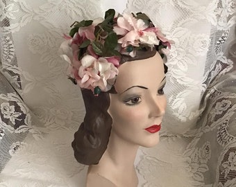 Vintage 1950's 1960's Hat Floral Flowers In Pink Tones With Green Leaves