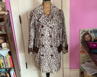 Vintage 1970's Coat Faux/Fake Fur Animal Print Gold Color Satin Lining Has Some Condition Issues SOLD AS IS!!