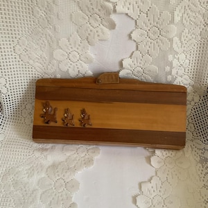 Vintage 1930's 1940's Clutch bolso bolso de madera bolso de embrague adornado con 3 burros de madera viene con 6 tarjetas de visita del antiguo propietario