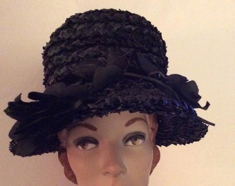 1950s/40s Black Velvet Hat with Union Made Tag An Original by Dayne Union Made Black Velvet Bucket Brim Hat  main image 4