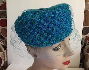 Vintage 1960's Hat Tall Pillbox Style Looped Thin Yarn Design With Veiling