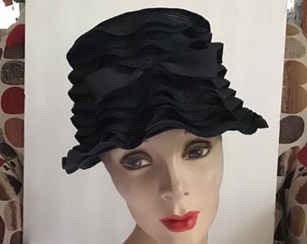 Vintage Betsey Johnson Pom-pom Straw Hat/black & Tan Straw  display picture 1