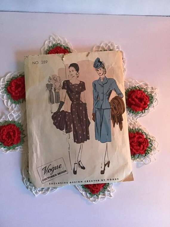 Vintage 1940's Clothing Pattern # 289 *Vogue Couturier Design* One Piece Dress & Jacket SMALL Size