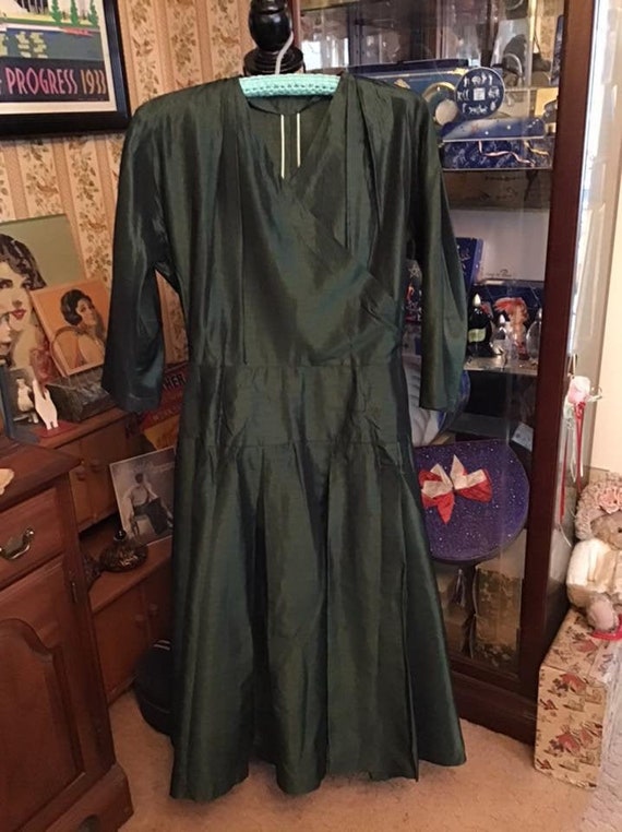 Vintage 1950's Dress Iridescent Green Taffeta Fab… - image 1