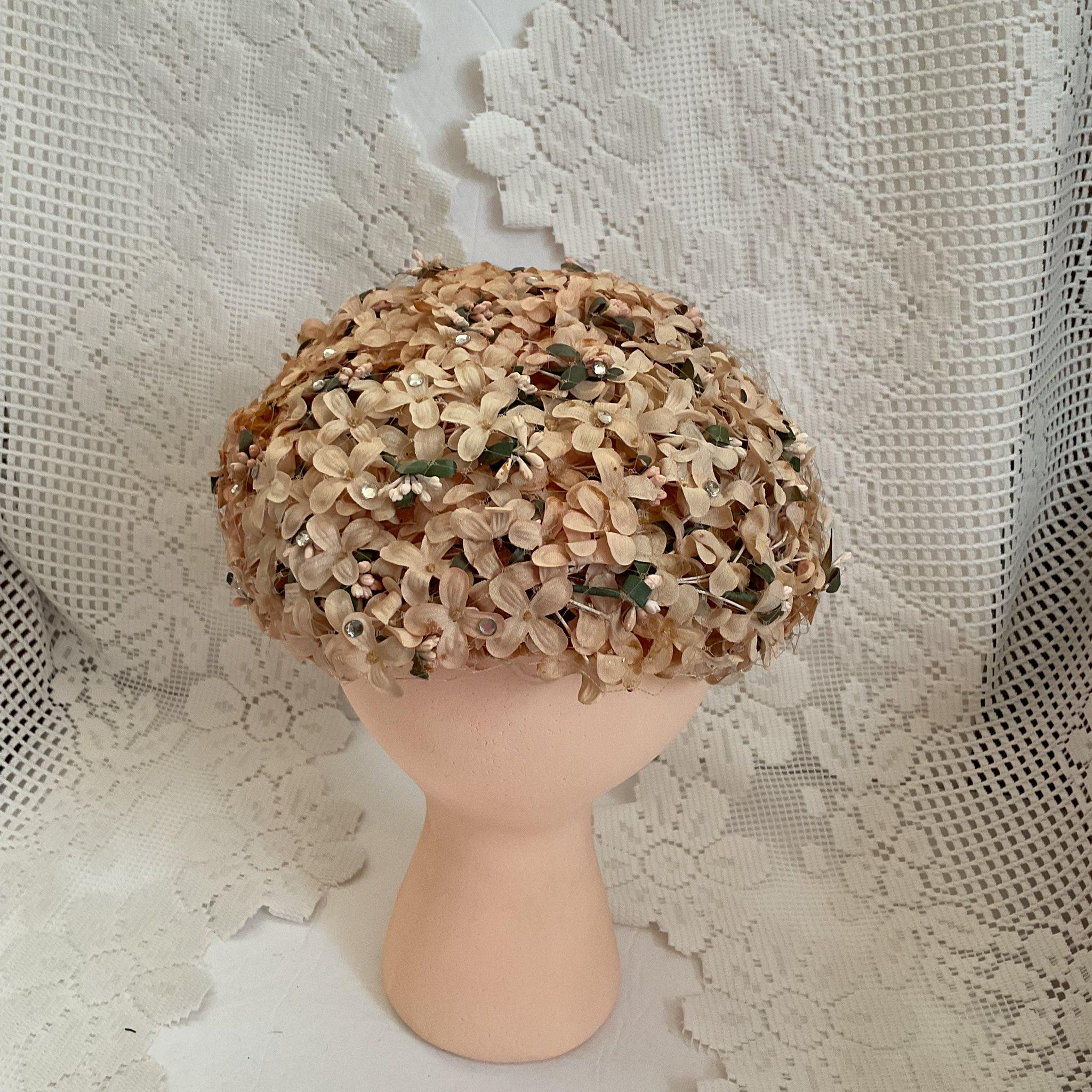 Vintage 1950’s-60’s Floral Petal Half Hat, Peach 1950s Pink Flower Petal Hat | Floral Perfection main image 2