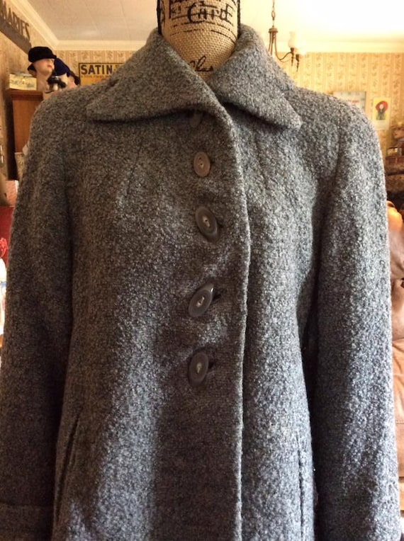 Vintage late 1940s early 1950s Wayne Smith cadet grey blue satin grosgrain edge to edge open fronted swing jacket short coat