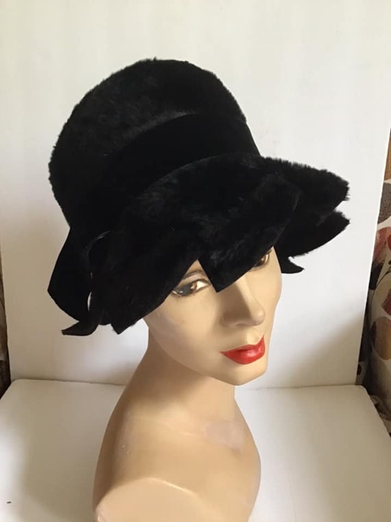 Vintage 1960's 1970's Hat Dark Black Faux/Fake Fu… - image 2