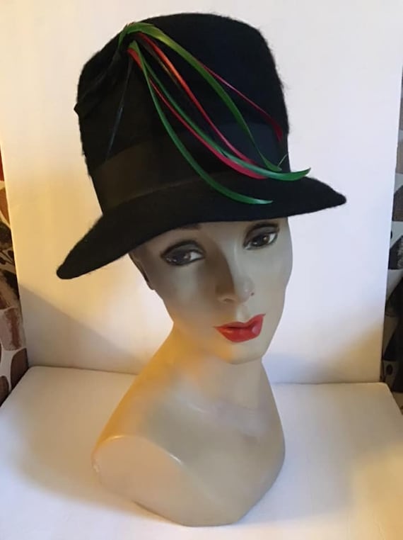 Vintage 1960's Hat Dark Black Felt With Red And Gr