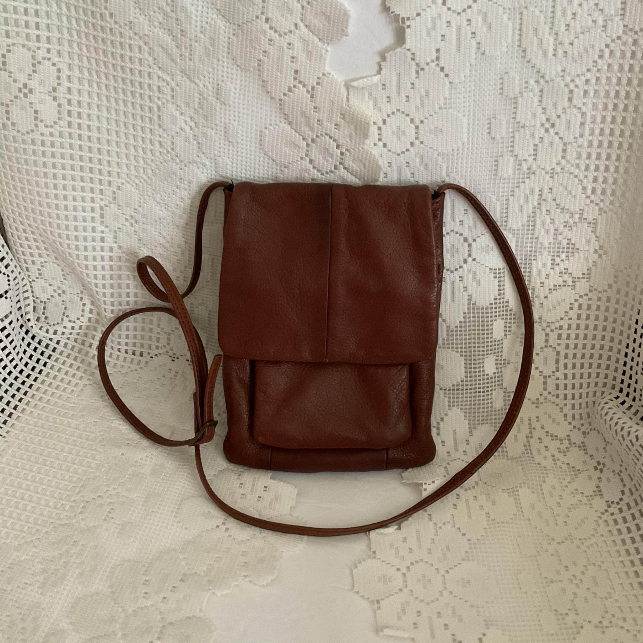 Vintage 1990's Y2K Crossbody Shoulder Bag Genuine Brown