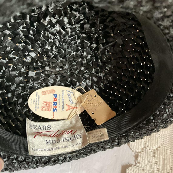Vintage 60s Mod Look  Sears Black & White Woven Hat with‎ Ribbon Bow Sears | Accessories | Vintage 7s Ivory Boater Hat Cello  main image 4