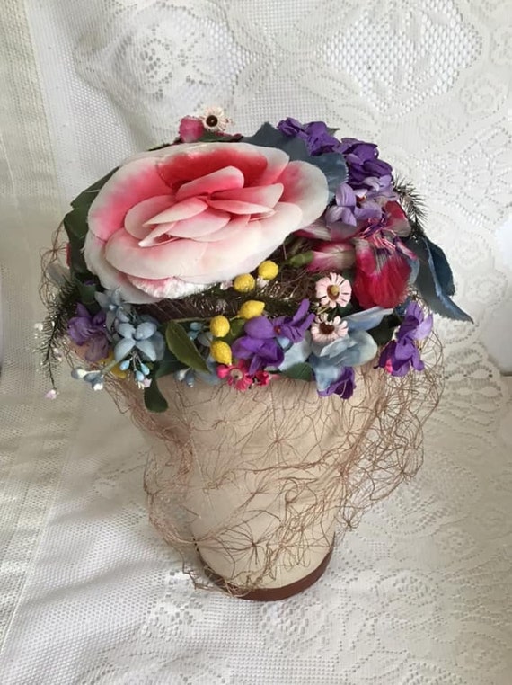 Vintage 1950's 1960's Hat Handmade Gorgeous Flora… - image 1