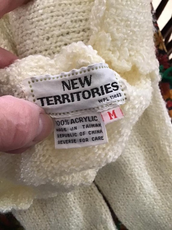 Vintage 1970's 1980's Sweater *New Territories* O… - image 2