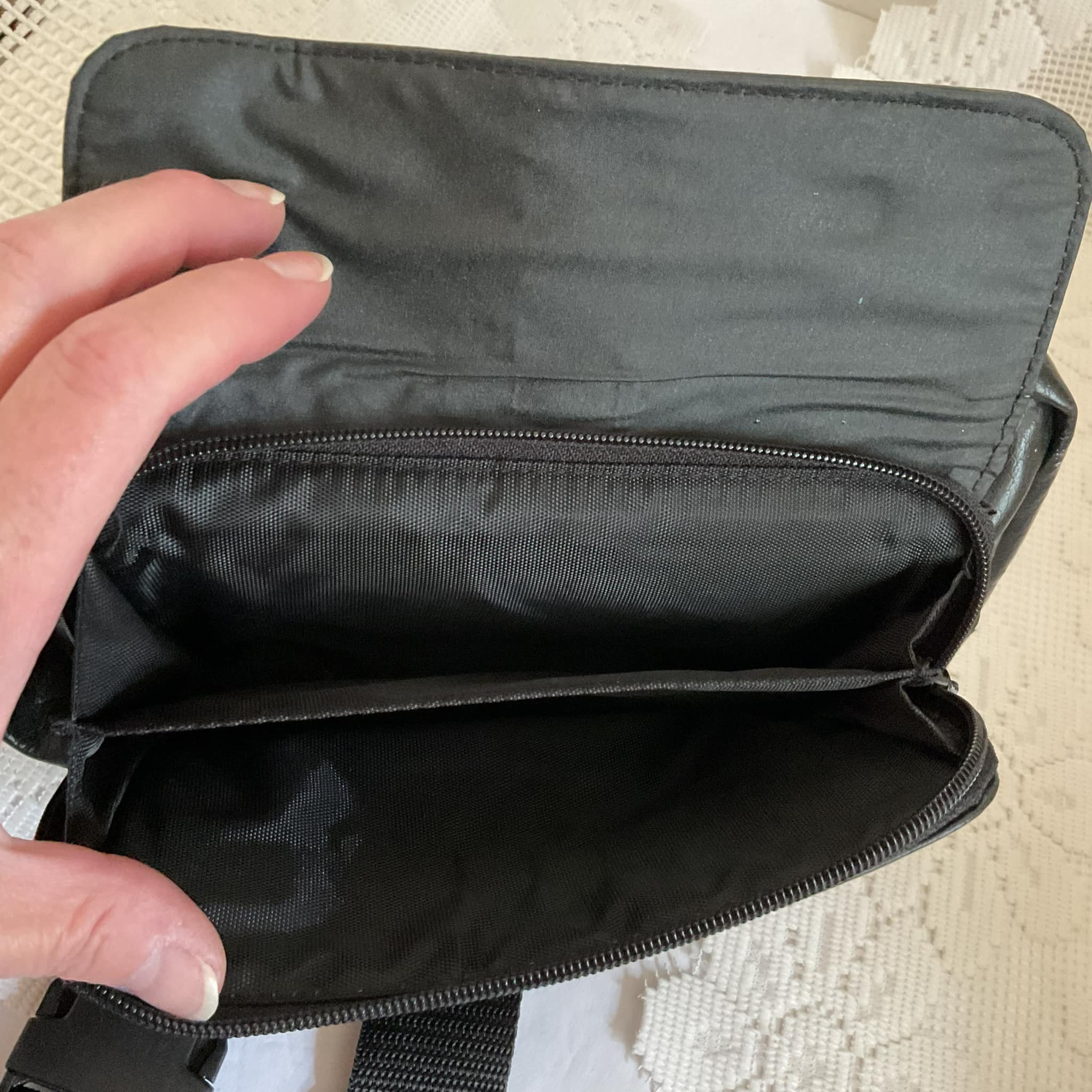Vintage 1990's Y2K Fanny Pack Crossbody Sling Bag Black Faux/fake