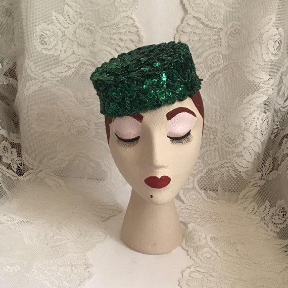 Vintage 1960's Hat Pillbox Emerald Green Sequin H… - image 5