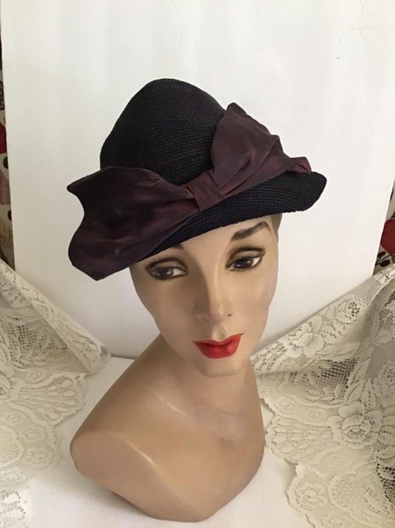 Vintage 1940 display picture 1