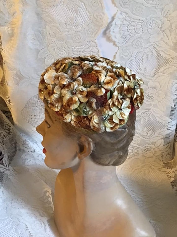 Vintage 1950's Hat Velvet Flowers In Browns And R… - image 8